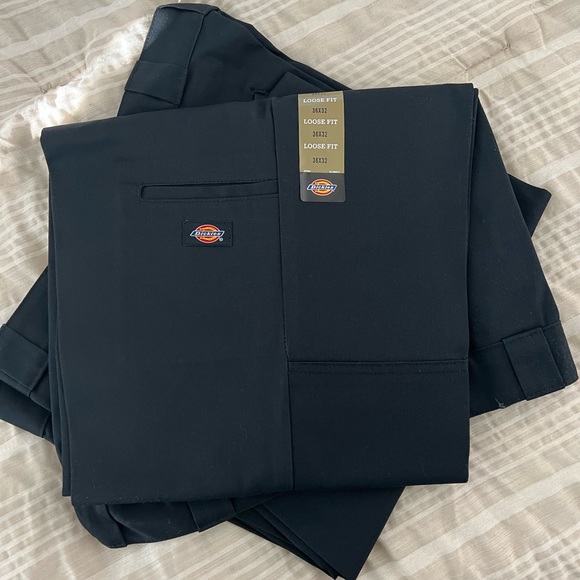 Dickies Loose Fit Straight Leg Black Pants Size 36 x 32 NWT twill work pant - Picture 3 of 6